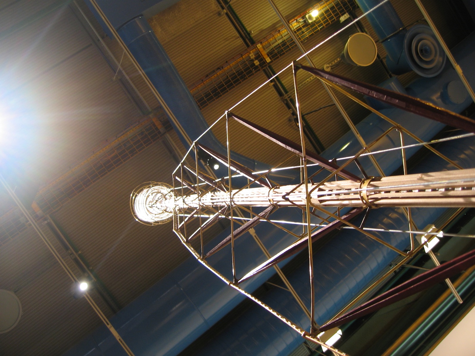 Maquette pylône MaPPP exposition D-Day au centre Pompidou